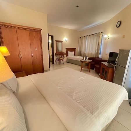 Tara Hotel Llc Дубай Екстер'єр фото