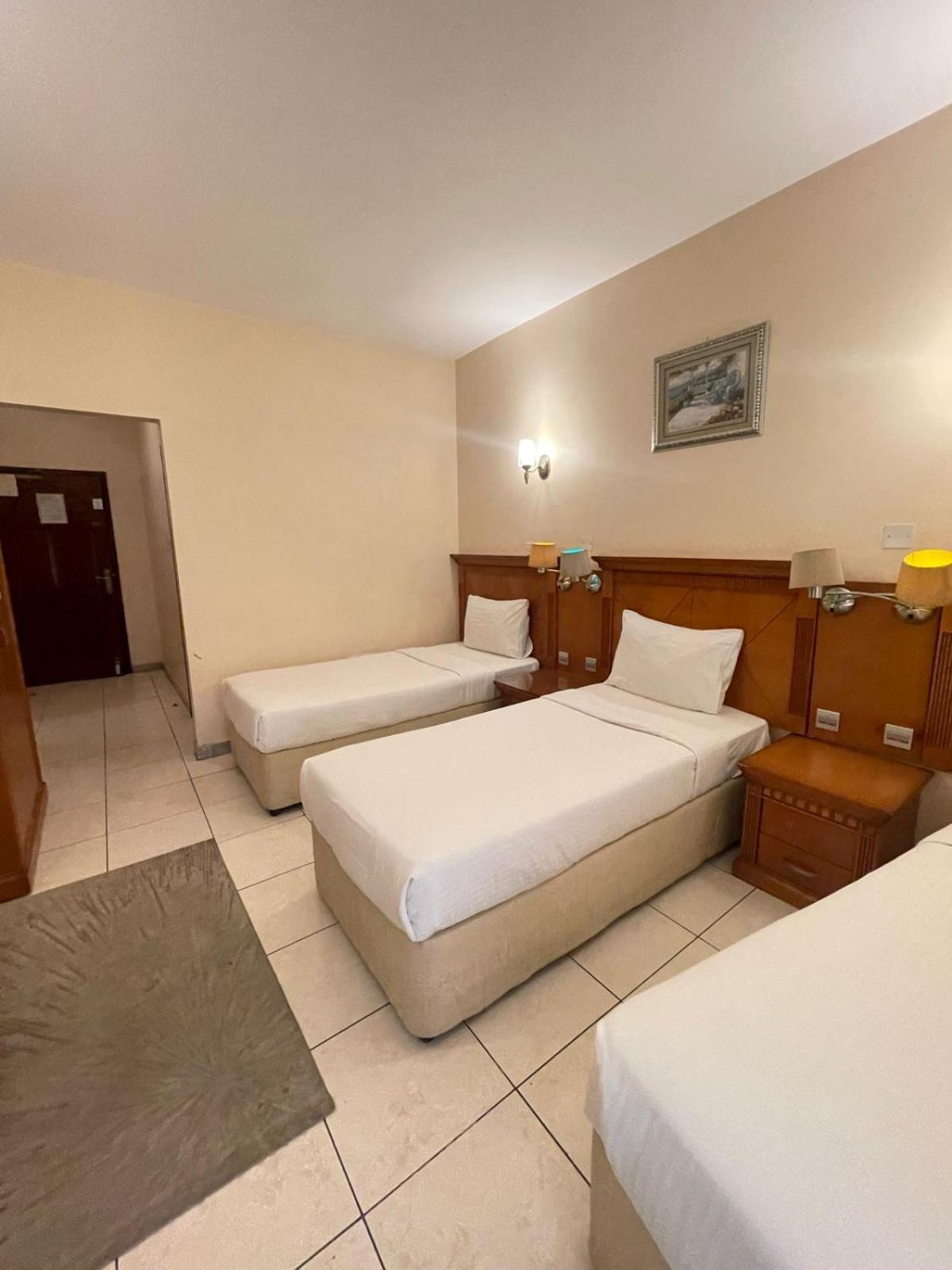 Tara Hotel Llc Дубай Екстер'єр фото